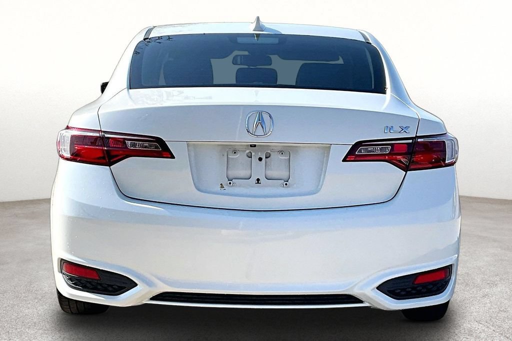 Used 2017 Acura ILX FWD image 4