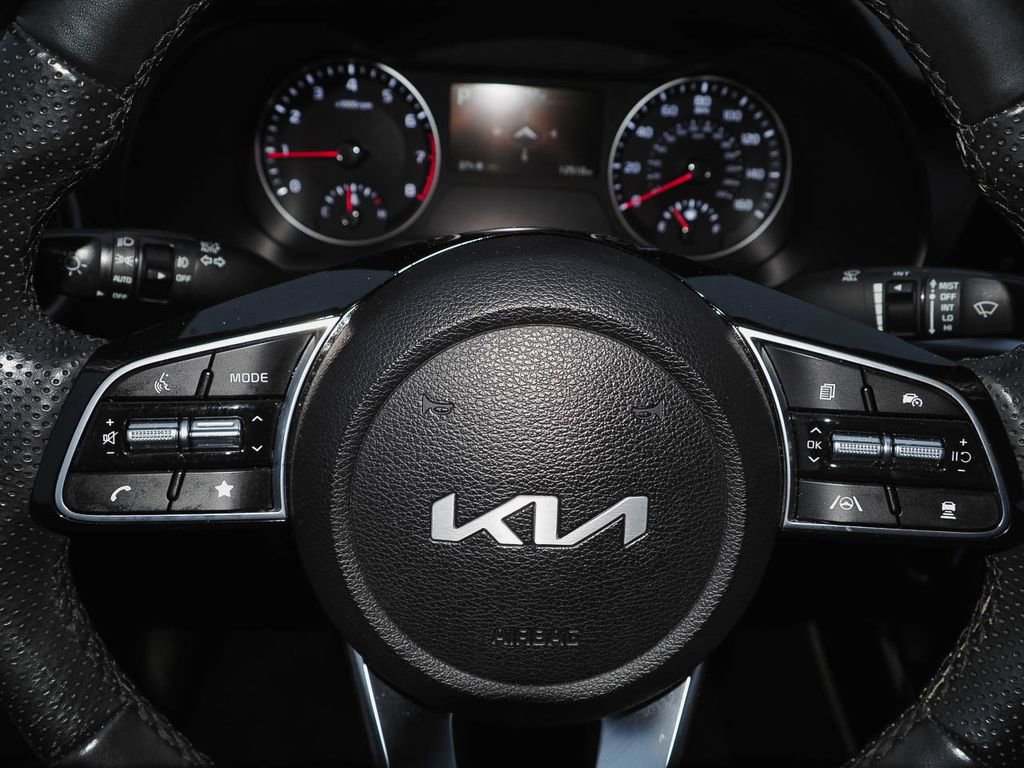 Used 2023 Kia Forte GT-Line w/ GT-Line Premium Package image 32