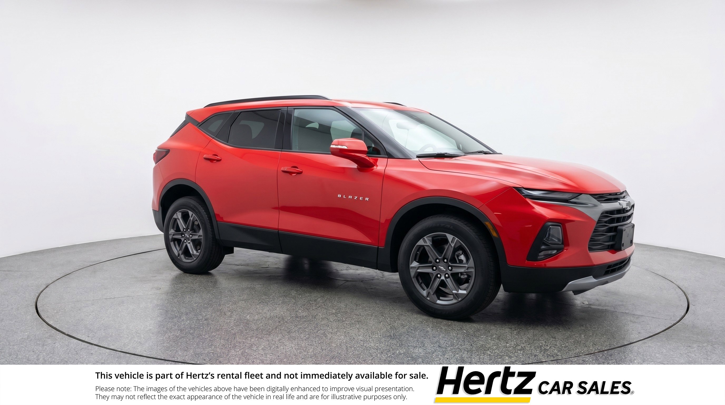 Used 2025 Chevrolet Blazer LT FWD image 1