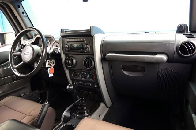 Used 2010 Jeep Wrangler Unlimited Sport image 10