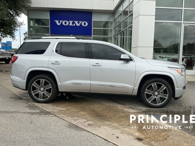 Used 2017 GMC Acadia Denali w/ Technology Package AWD/4WD image 5
