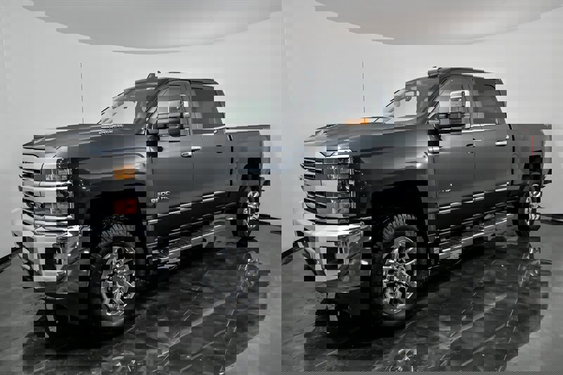 Used 2017 Chevrolet Silverado 2500 LTZ w/ Duramax Plus Package image 5