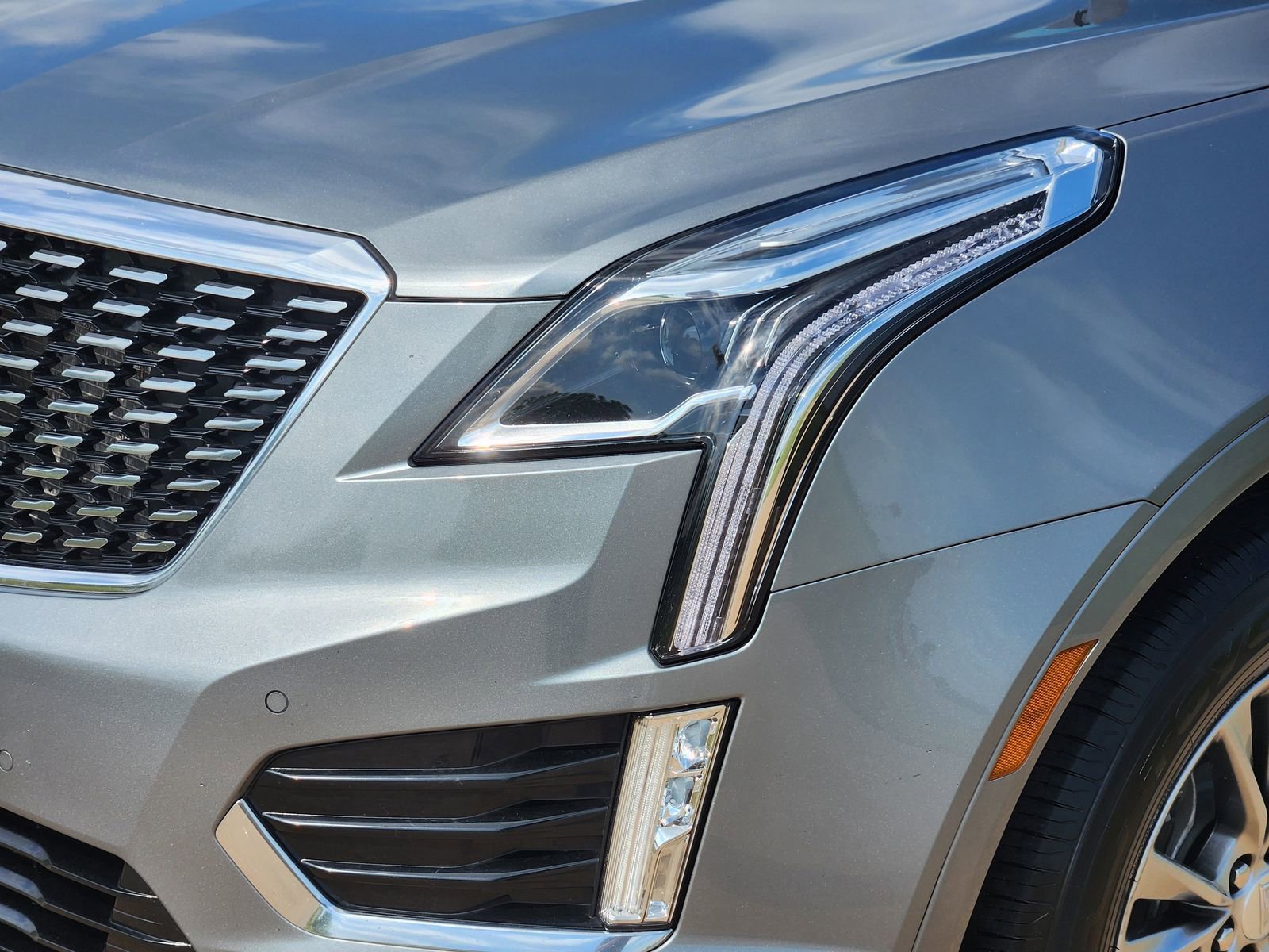 Used 2023 Cadillac XT5 Premium Luxury FWD image 9