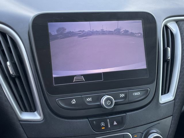 Used 2021 Chevrolet Malibu LS image 17