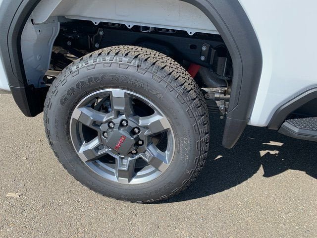 New 2026 GMC Sierra 2500 SLE w/ Max Trailering Package AWD/4WD image 5