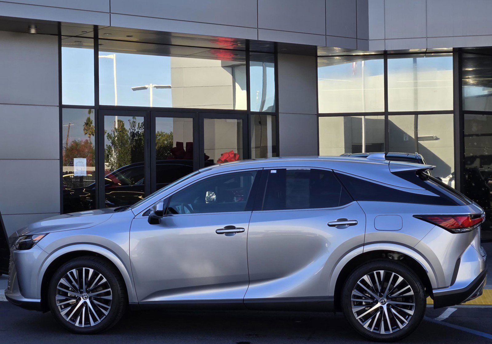 Used 2023 Lexus RX 350 Premium Plus image 7