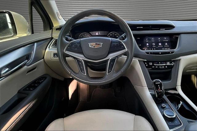 Used 2021 Cadillac XT5 Premium Luxury AWD/4WD image 8