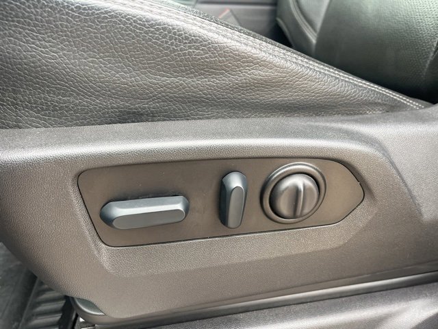 Used 2023 GMC Sierra 3500 Denali w/ Denali Black Diamond Edition image 20