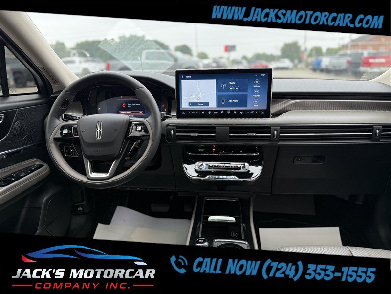 Used 2024 Lincoln Corsair Reserve w/ Equipment Group 201A AWD/4WD image 40