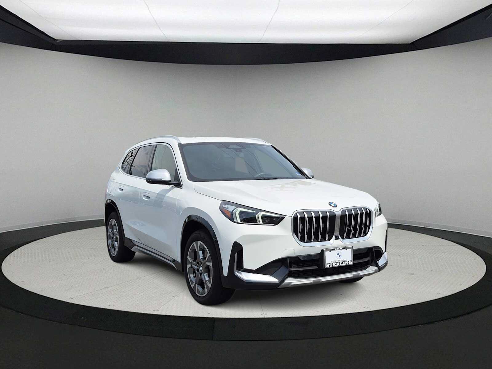 Used 2024 BMW X1 xDrive28i w/ Technology Package AWD/4WD image 2