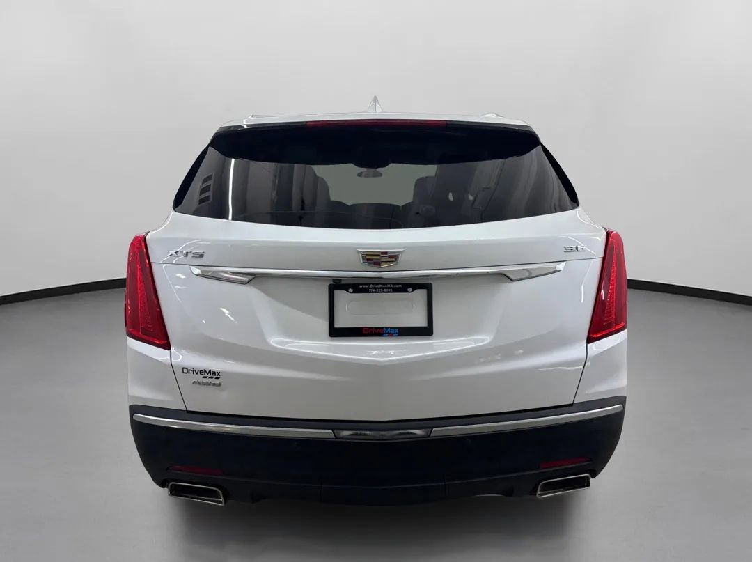 Used 2017 Cadillac XT5 Luxury image 8