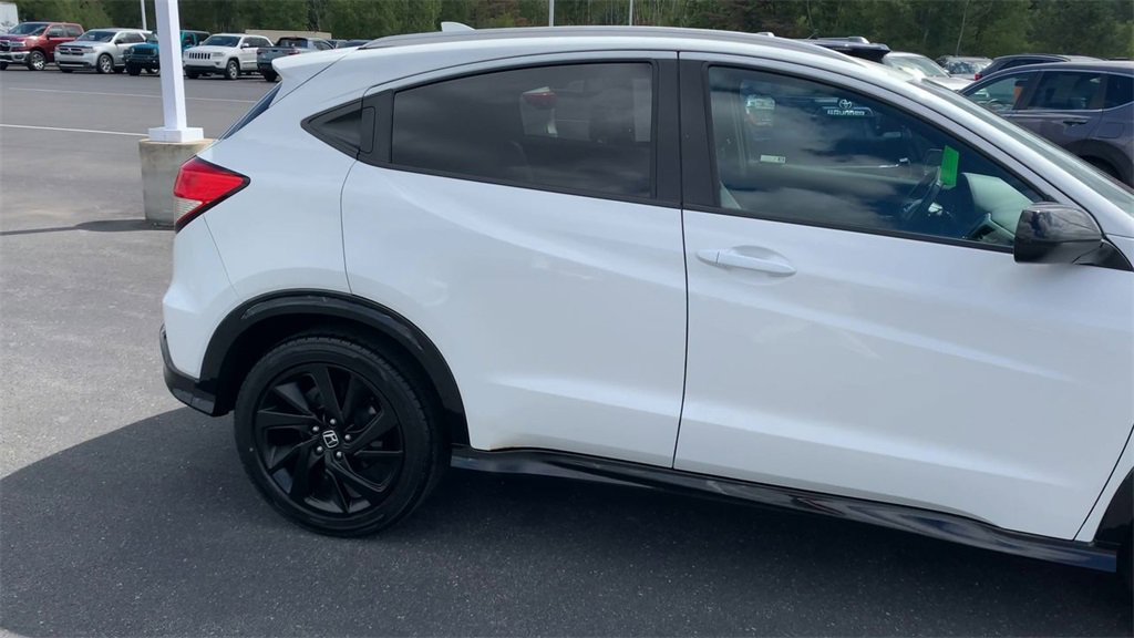 Used 2022 Honda HR-V Sport image 3