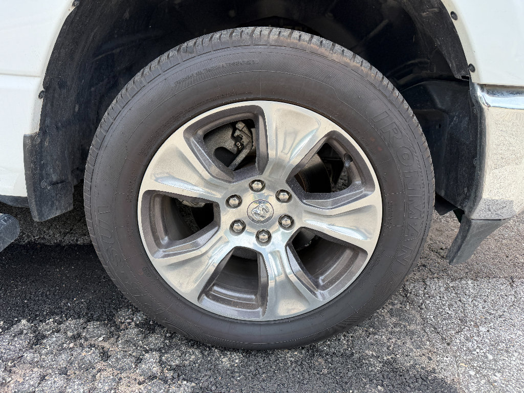 Used 2023 RAM 1500 Laramie AWD/4WD image 15