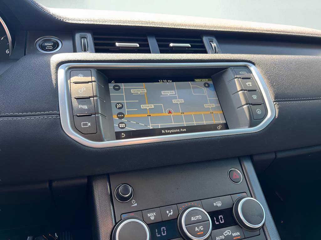 Used 2019 Land Rover Range Rover Evoque SE AWD/4WD image 43
