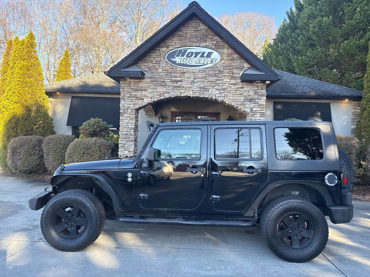 Used 2009 Jeep Wrangler Unlimited Rubicon w/ Dual Top Group image 1