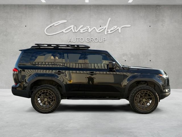 Used 2025 Lexus GX 550 w/ Accessory Package (32) image 17