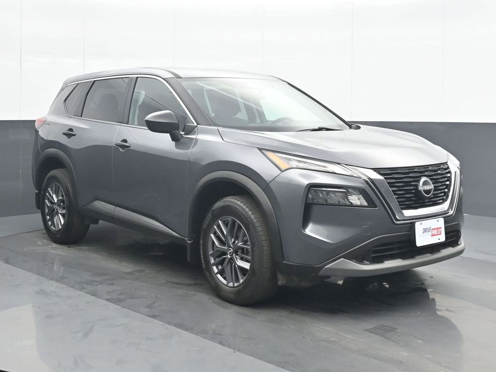 Used 2023 Nissan Rogue S image 9