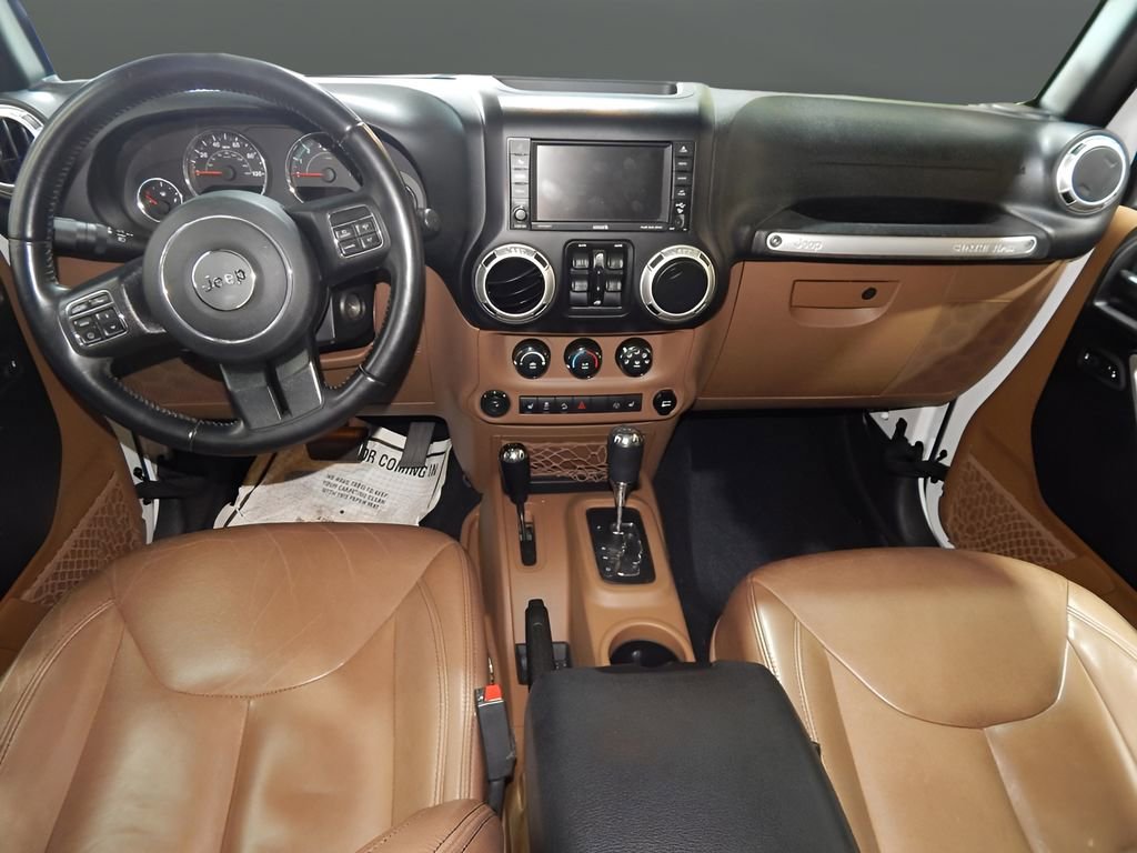 Used 2017 Jeep Wrangler Unlimited Sahara w/ Dual Top Group image 18