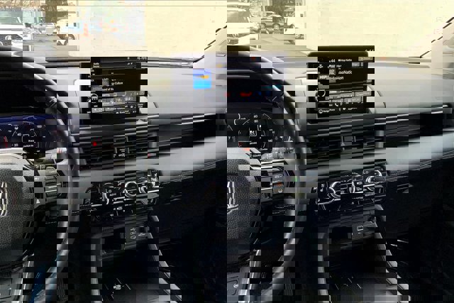 Used 2023 Honda Pilot Elite image 5