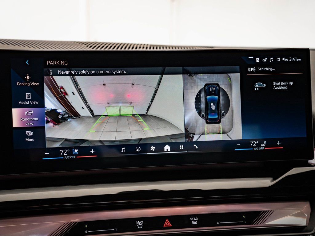 New 2026 BMW 550e xDrive image 35