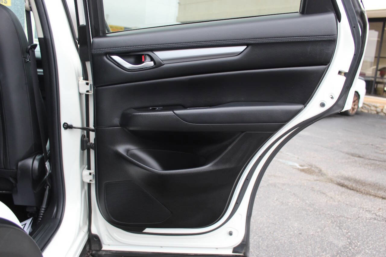 Used 2020 MAZDA CX-5 Touring FWD image 12