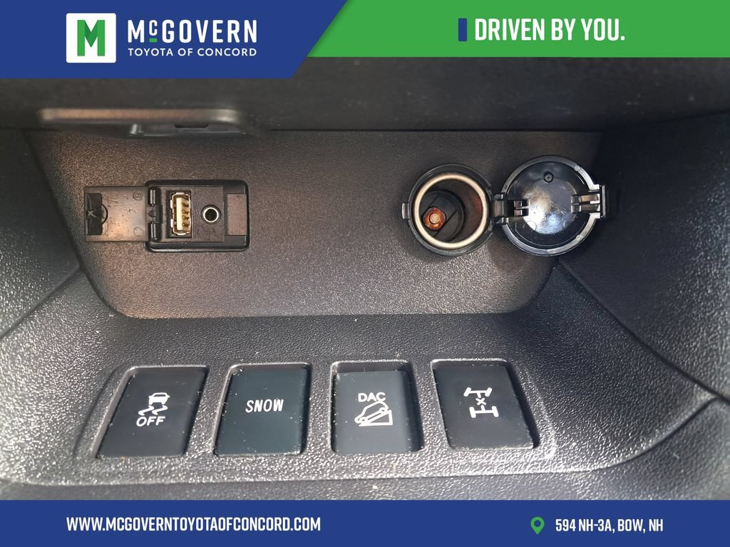 Used 2016 Toyota Highlander Limited AWD/4WD image 27