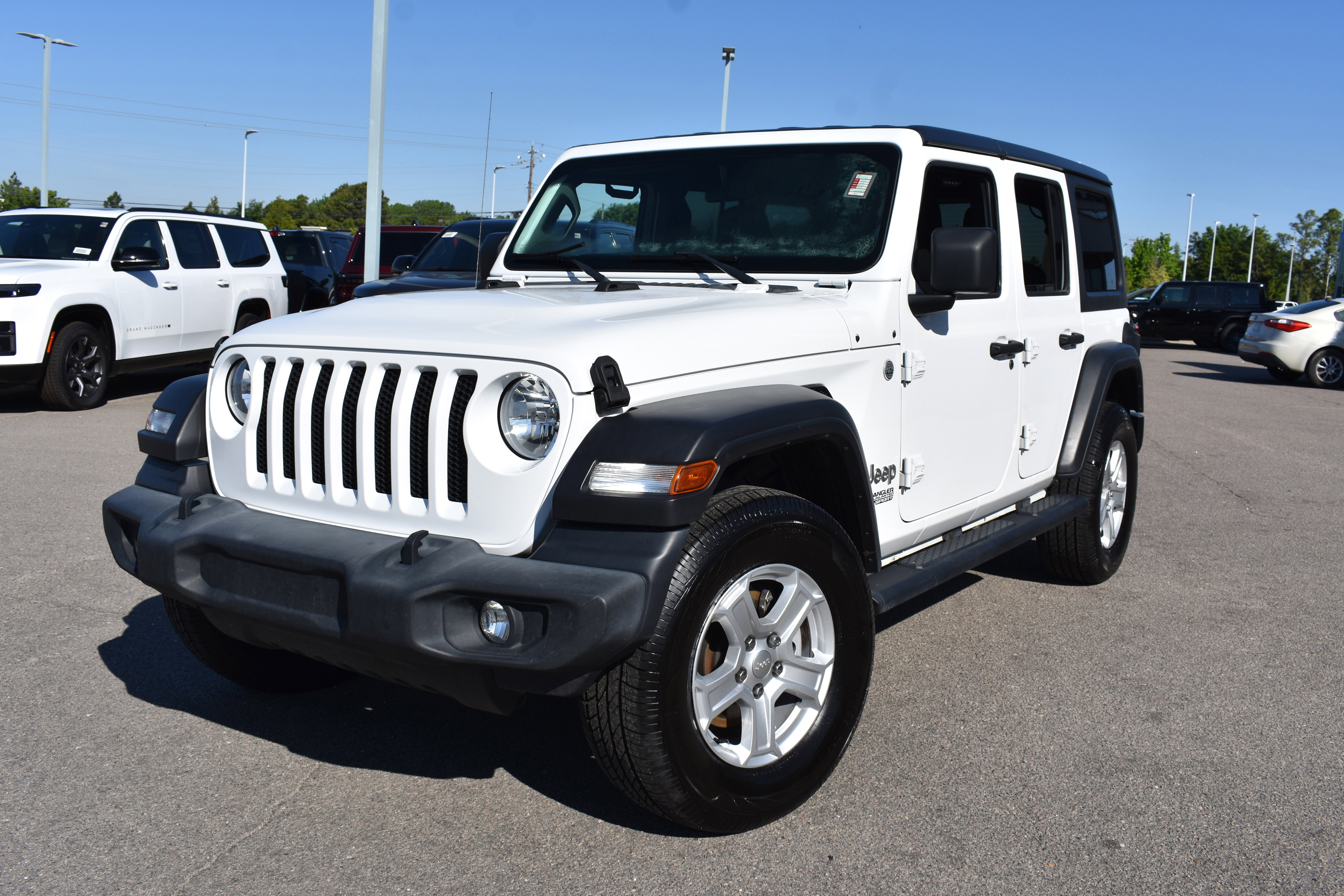 Used 2021 Jeep Wrangler Unlimited Sport AWD/4WD image 5