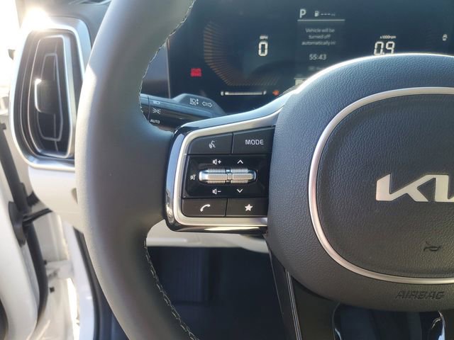 Certified 2025 Kia Sorento S FWD image 15