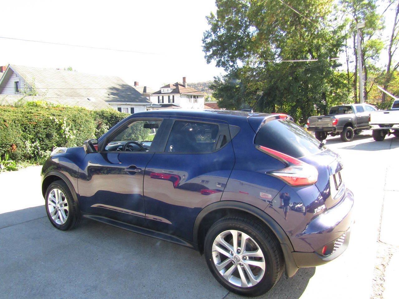 Used 2015 Nissan Juke SL AWD/4WD image 3