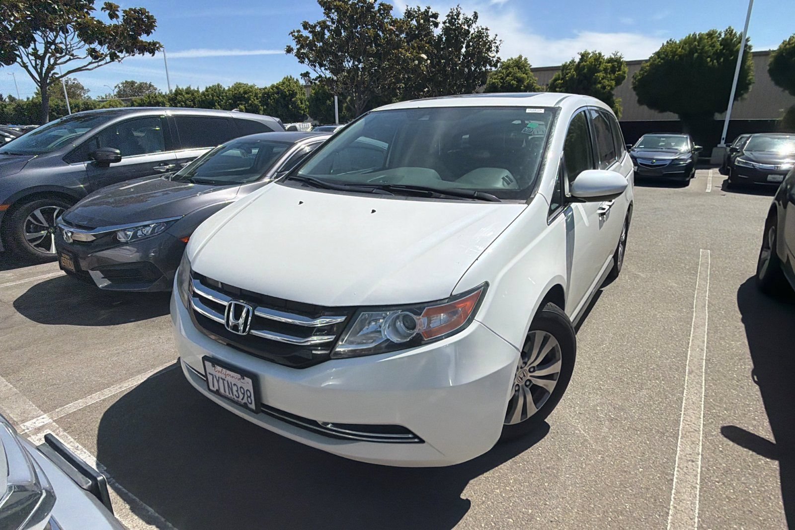 Used 2017 Honda Odyssey EX-L image 2