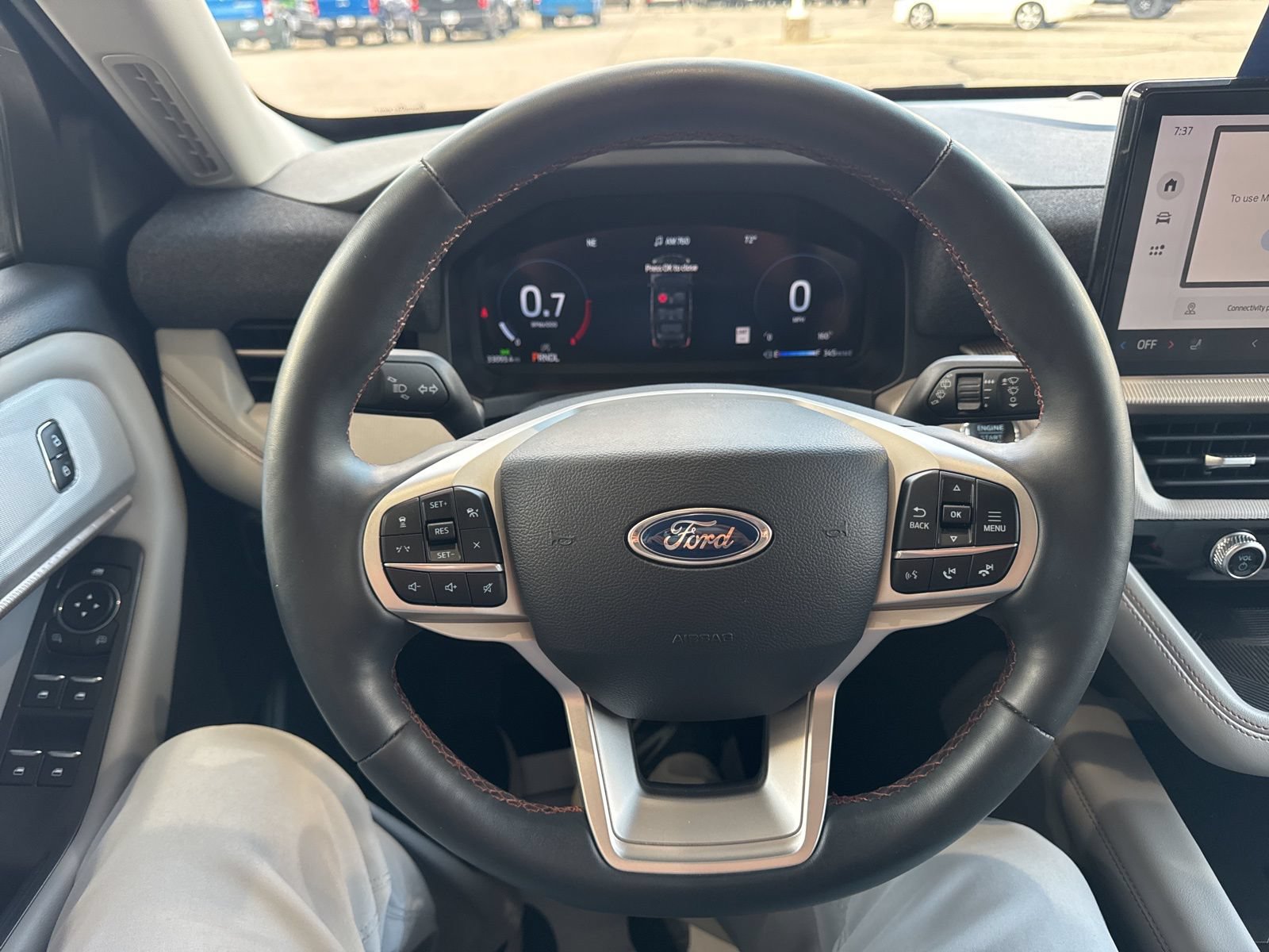 Certified 2025 Ford Explorer Active w/ Active Comfort Package AWD/4WD image 28