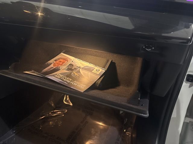 Used 2025 BMW 530i xDrive image 39