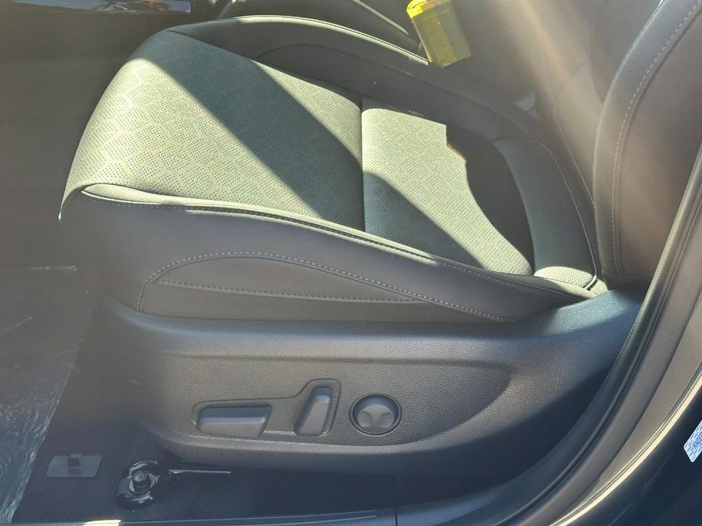 New 2026 Kia Seltos EX image 13