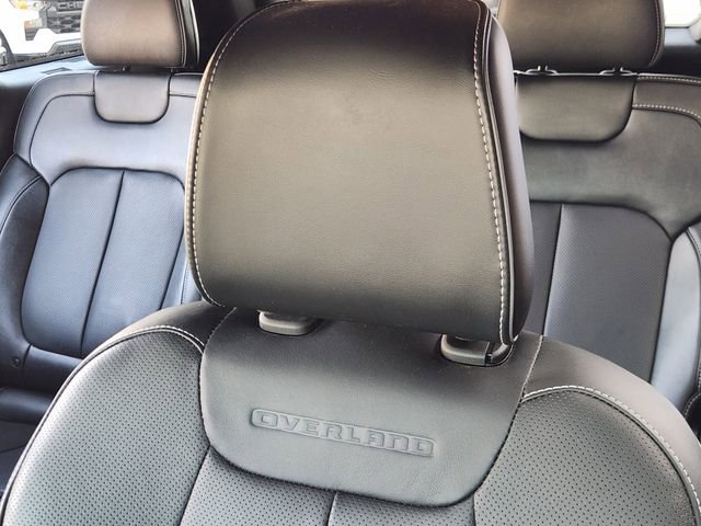 Used 2023 Jeep Grand Cherokee Overland w/ Luxury Tech Group IV image 21