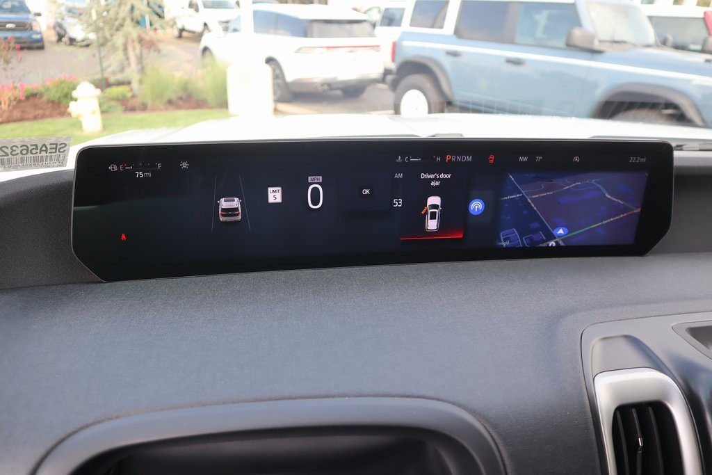 New 2025 Ford Expedition Active image 4