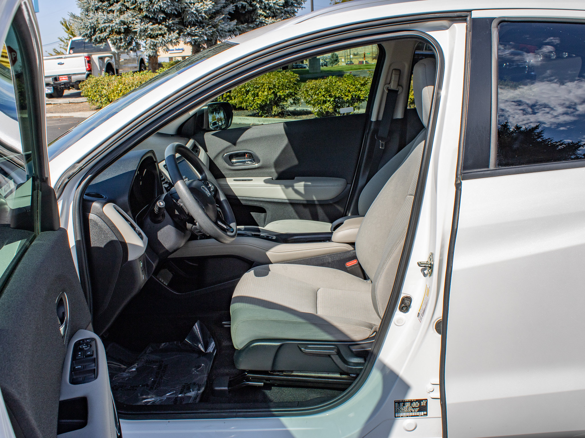 Used 2019 Honda HR-V EX image 25
