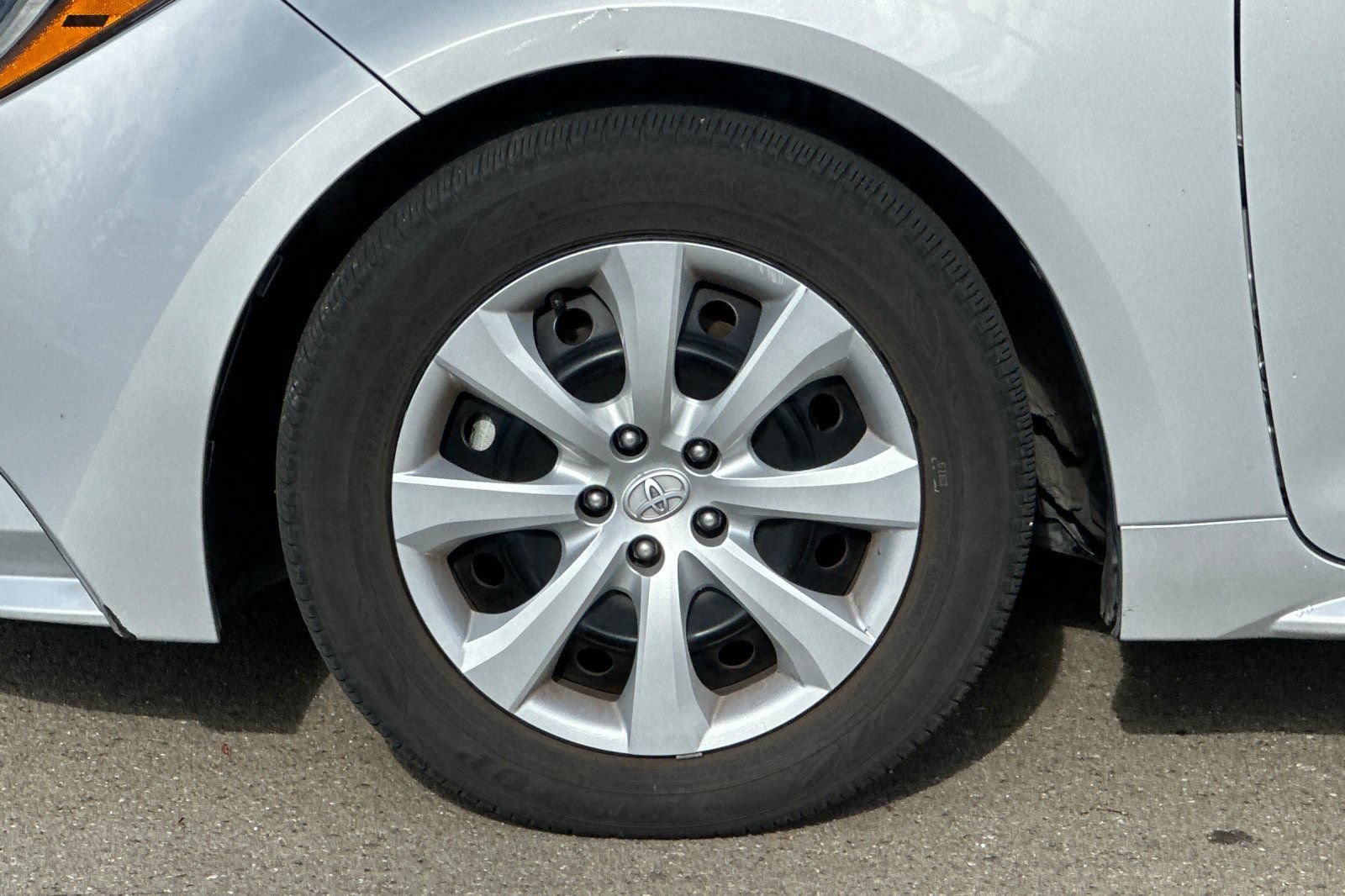 Used 2024 Toyota Corolla LE FWD image 41