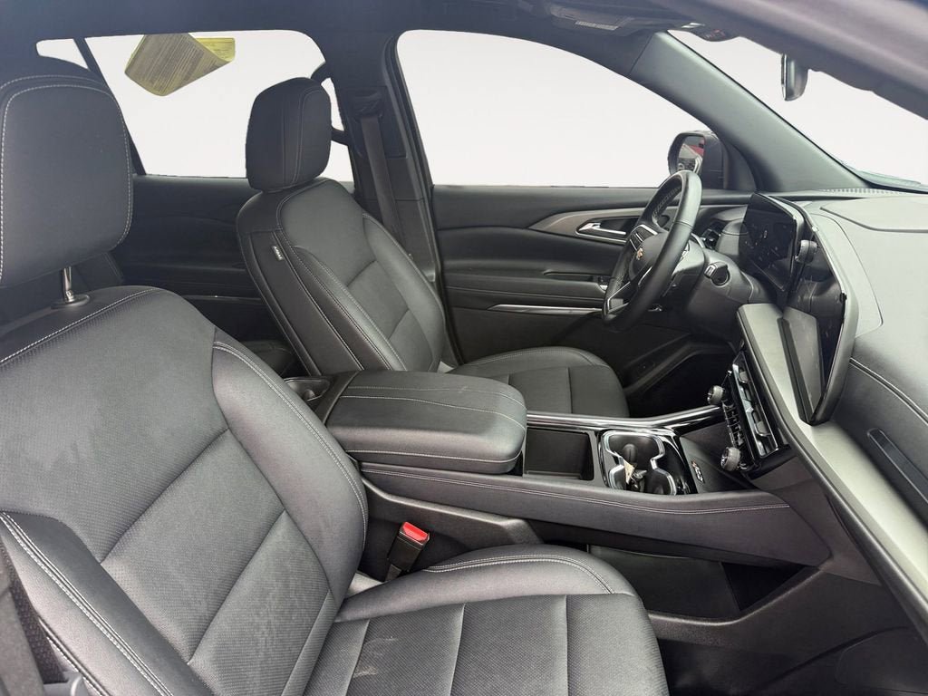 Certified 2025 Chevrolet Traverse LT AWD/4WD image 15