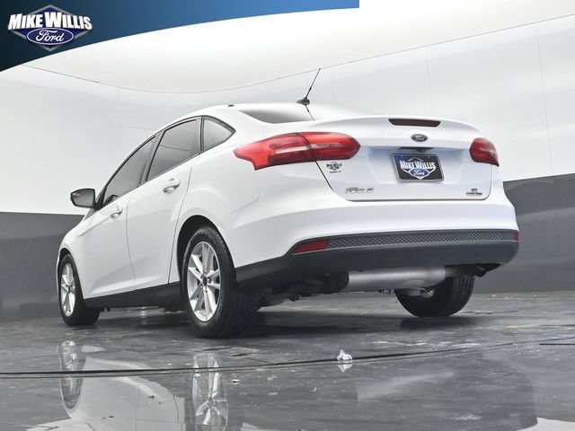Used 2015 Ford Focus SE FWD image 21