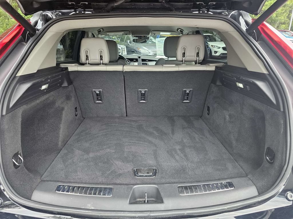 Used 2023 Cadillac XT4 Premium Luxury FWD image 13