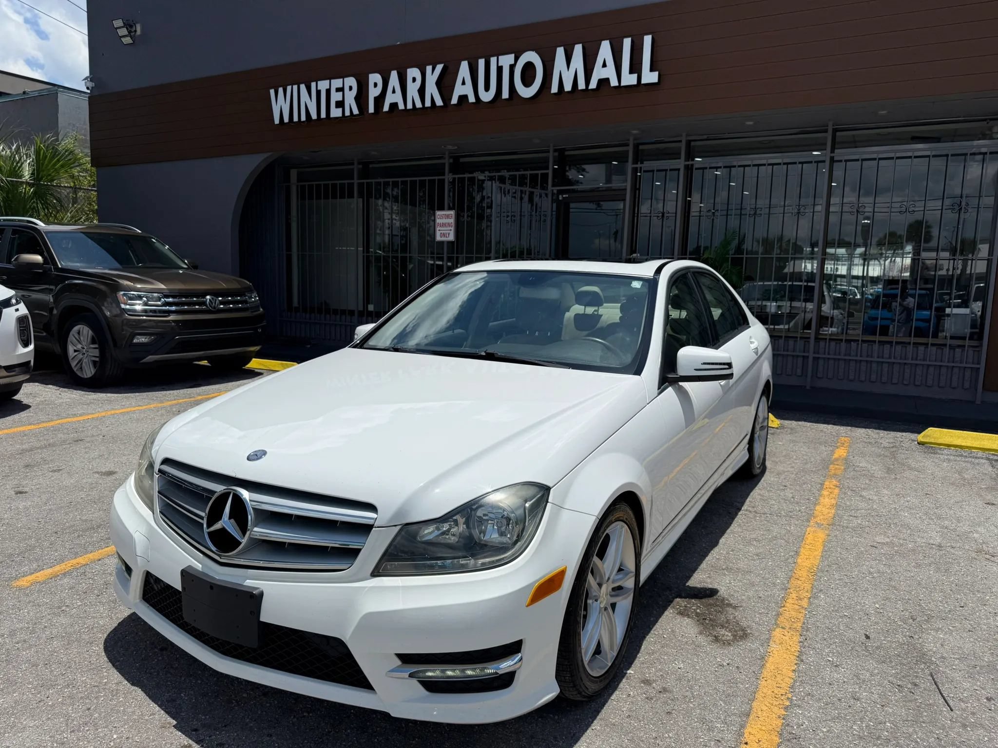 Used 2013 Mercedes-Benz C 250 Sedan image 1