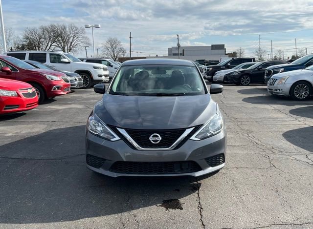 Used 2019 Nissan Sentra SV image 2