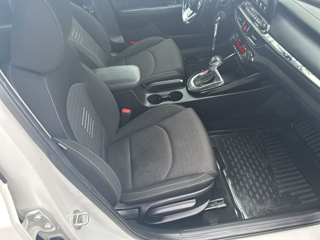 Used 2019 Kia Forte S w/ S Premium Package image 31