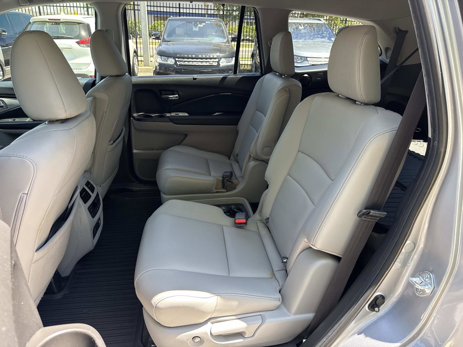 Used 2021 Honda Pilot Touring image 14