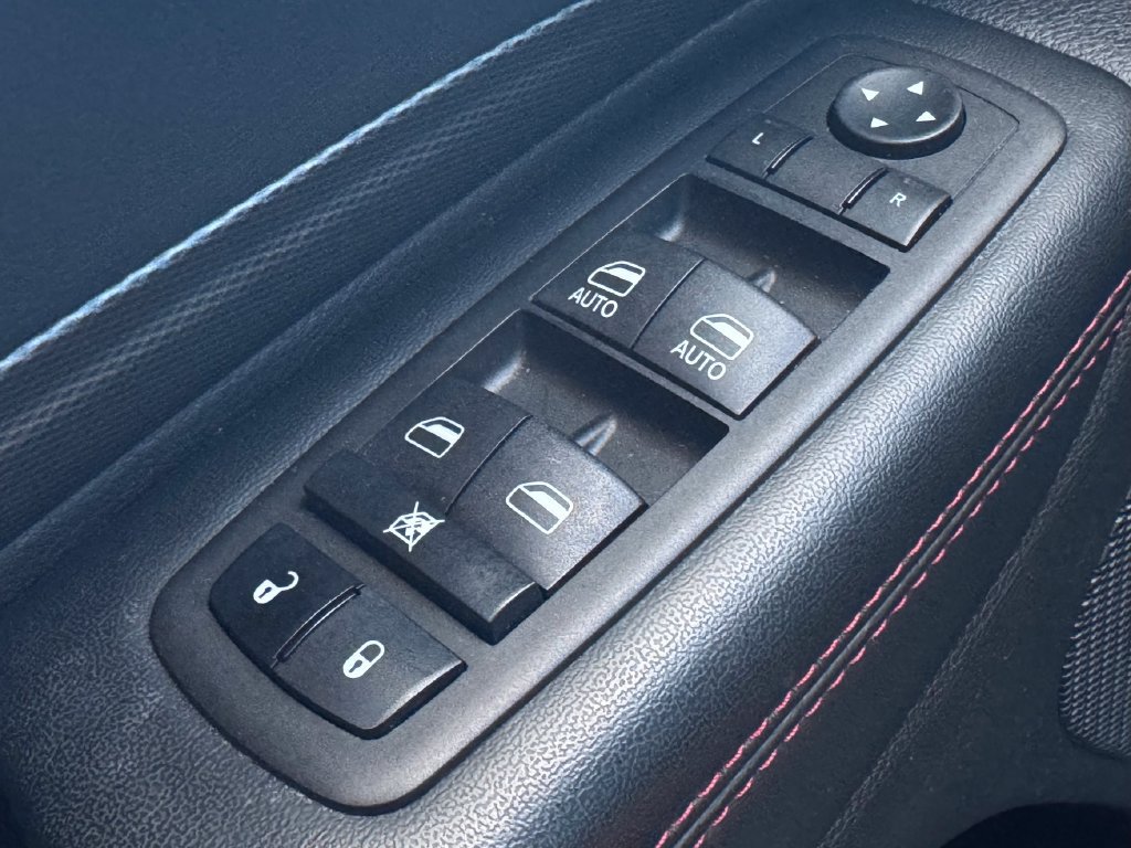 Used 2023 Dodge Durango GT AWD/4WD image 31