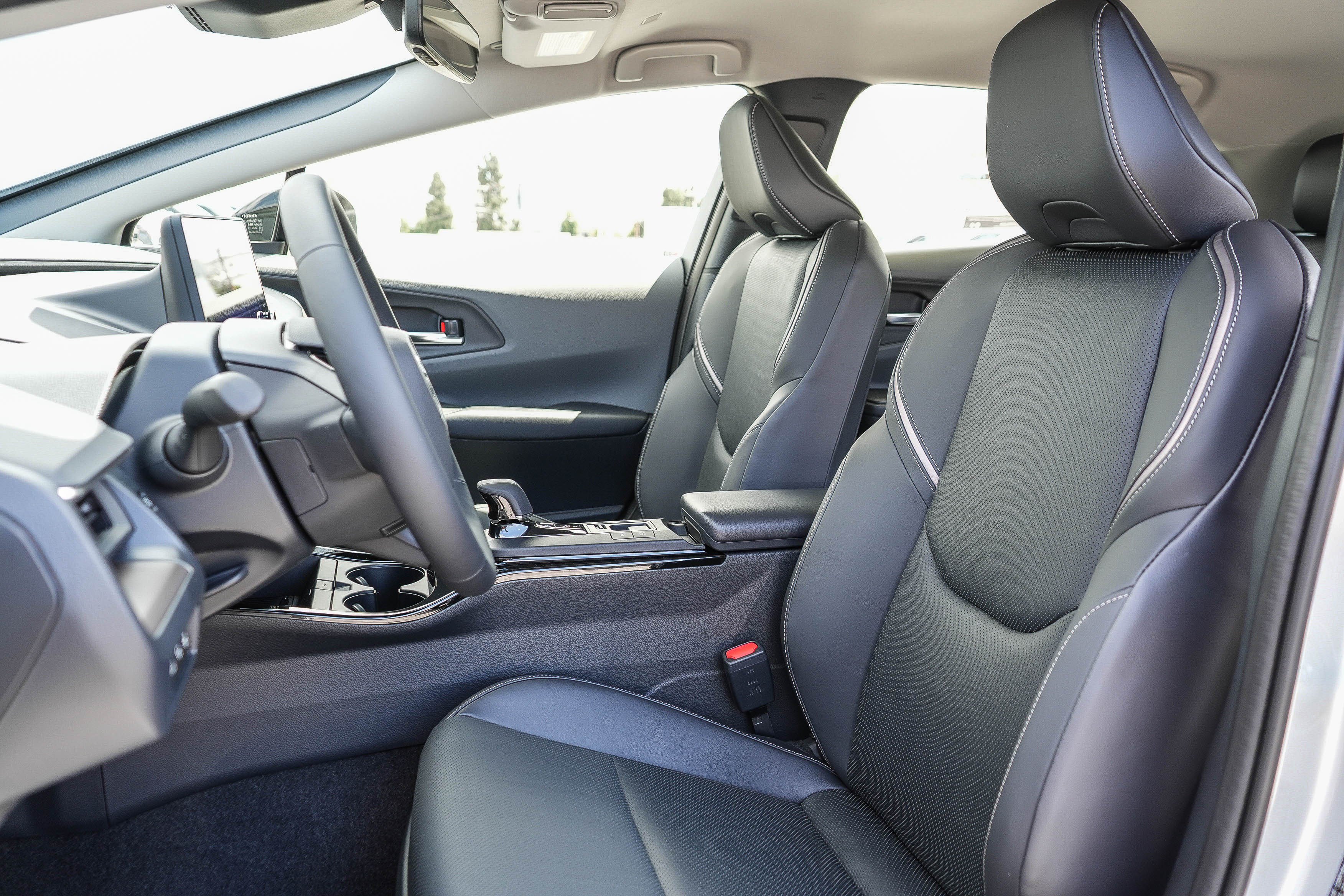 New 2027 Toyota Prius XLE FWD image 20
