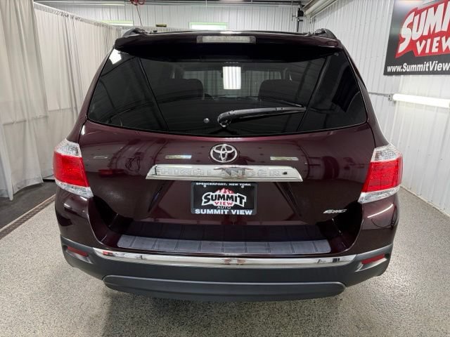 Used 2011 Toyota Highlander SE w/ Tow Pkg AWD/4WD image 5