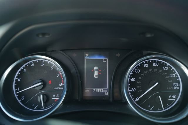 Used 2018 Toyota Camry LE image 29