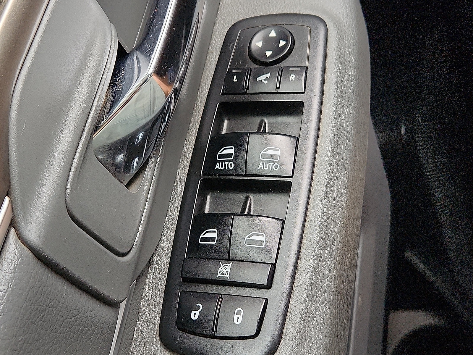 Used 2018 RAM 1500 Lone Star AWD/4WD image 17