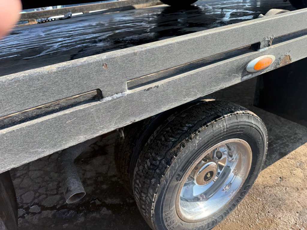 Used 2016 Ford F550 2WD Regular Cab Super Duty image 7